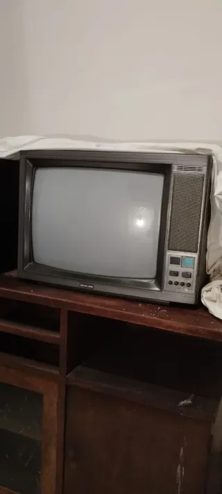 Lote 4 Televisores Antiguos