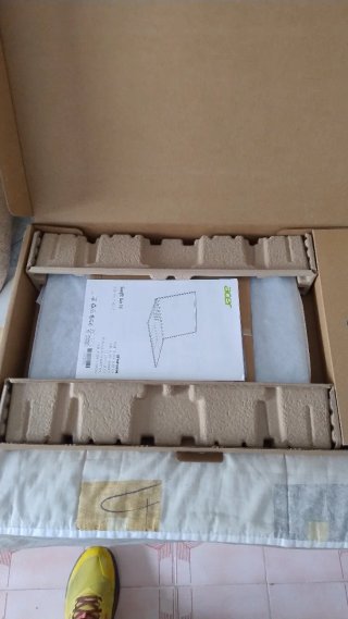 Acer Swift Go 16 OLED Ultra 9 32GB RAM 2TB