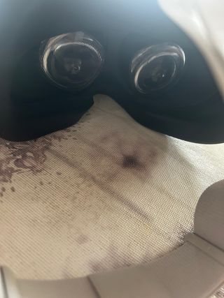 Oculus Quest 2 con mandos