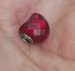 Pandora Corazón Cristal Rojo