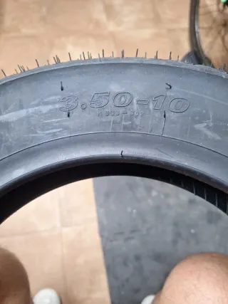 Cubierta Vespa Scooter Negra