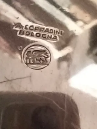 Elegante contenitore vintage in silver