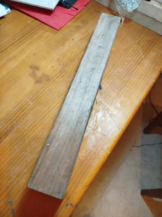 Listón de nogal americano