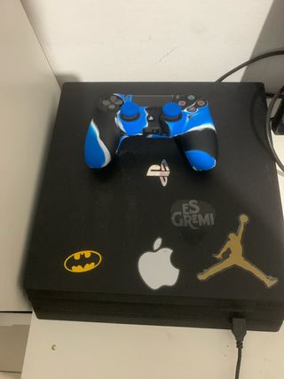 Consola PS4 Pro Negra con Mando Personalizado
