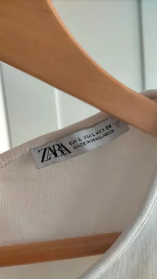 Camiseta Zara espalda abierta blanca