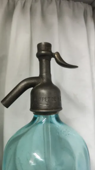 Sifón turquesa Buffet. Busigny