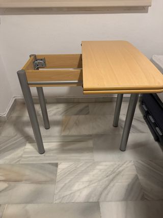 Mesa de cocina plegable madera y metal y sillas