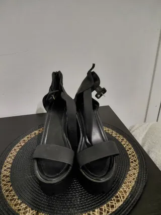 Sandalias plataforma negras nuevas