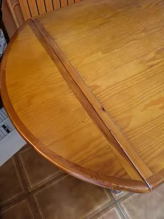 Mesa de comedor extensible de madera