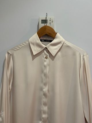 Zara Mujer / blusa fluida raso M / sin estrenar