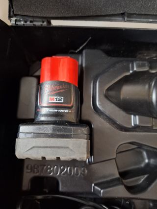 Trapano a percussioni Milwaukee