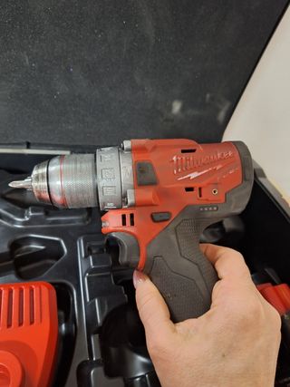 Trapano a percussioni Milwaukee