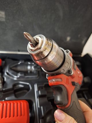 Trapano a percussioni Milwaukee