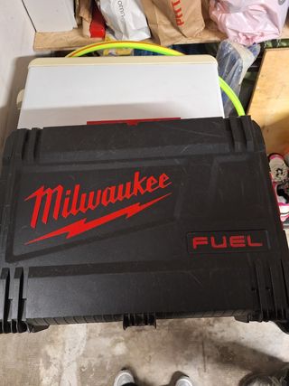 Trapano a percussioni Milwaukee