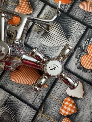 Grifo de ducha vintage. Perfecto estado. Sin uso