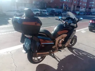 BMW GTL 1600 Moto Negra y Marrón