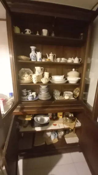 Alacena y armario bajo madera Nogal años 40