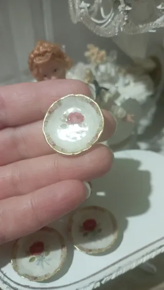 4 Piatti Miniatura Fatti a Mano 1:12