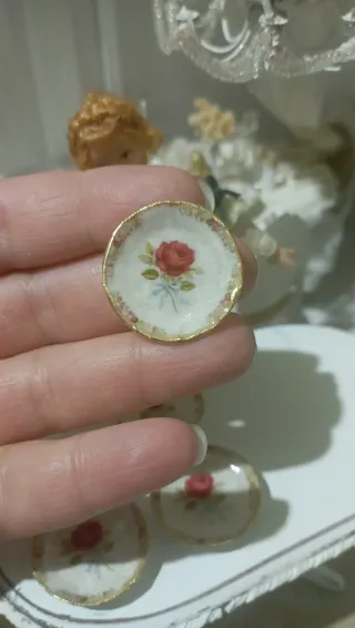 4 Piatti Miniatura Fatti a Mano 1:12
