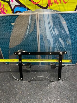 Pantalla moto custom.