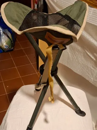 Silla de caza trípode