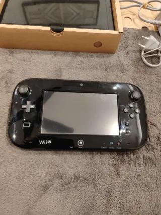 Nintendo Wii U Edizione Mario Kart 8 + Splatoon