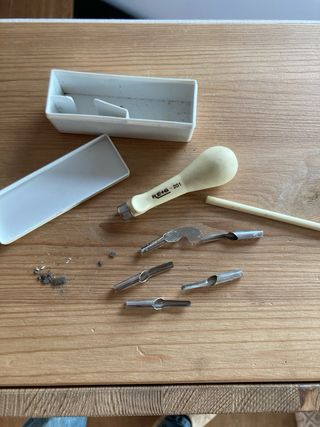 Estuche Gubias Linograbado M. Reig