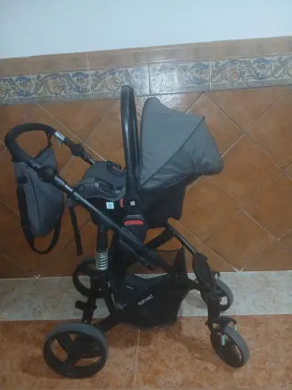 Carrito de bebé gris Beloved
