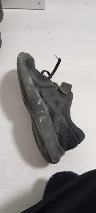 Zapatillas Nike y Puma Niños