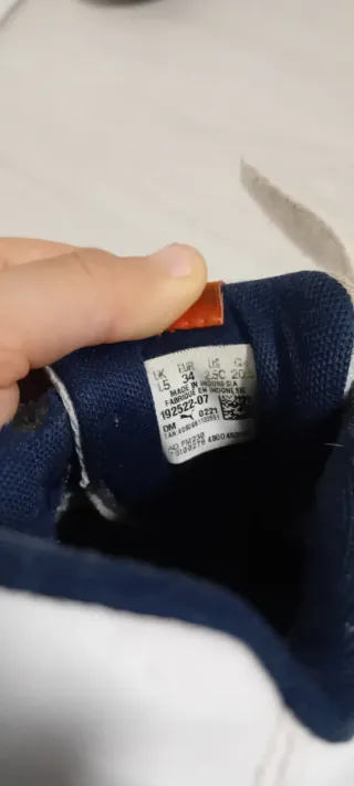 Zapatillas Nike y Puma Niños