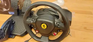 Volante Thrustmaster Ferrari PS4