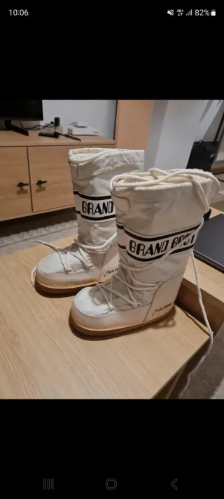 Botas de nieve Moon Boot blancas