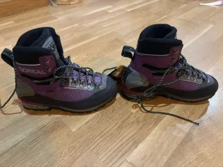 Bota Alpinismo Boreal Triglav talla 38,5.