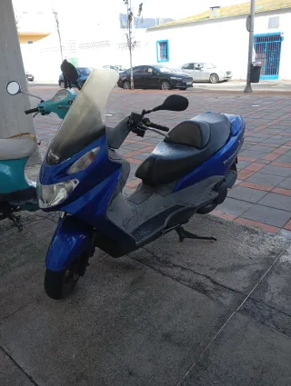 Suzuki Burgman 125cc Azul