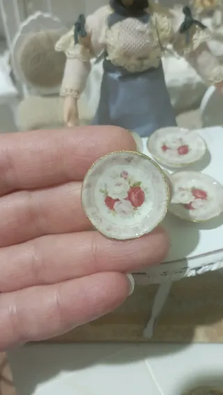 4 Piattini Miniatura Stile Regale 1:12