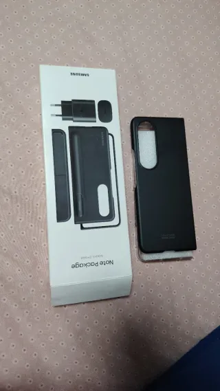 Samsung Galaxy Z Fold 4 S Pen e Scatola