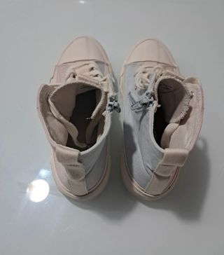 Zapatillas o botines Zara. Talla 35