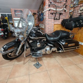 Harley Davidson Negra - Moto Cruiser
