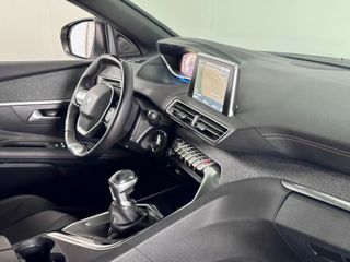 Peugeot 3008 1.2 e-THP GT Line 130cv