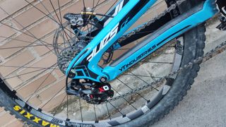 YT Tues CF Pro 2017 Carbono Talla M. Muy cuidada