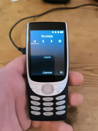 Teléfono Nokia 3310 (2017) con cargador