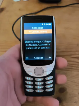 Teléfono Nokia 3310 (2017) con cargador