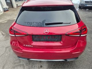 Mercedes-Benz Clase A 250e techo pano/ etiqueta 0