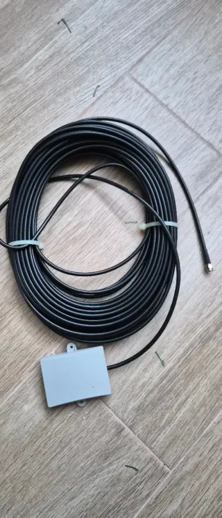 Antena GPS Thuraya con cable