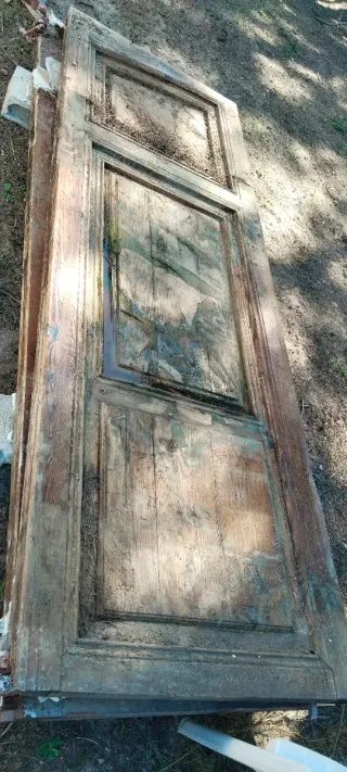 Puerta antigua de madera