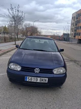 Volkswagen Golf 1.9tdi