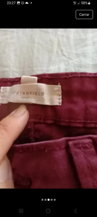 Vaqueros Stradivarius burdeos talla 36