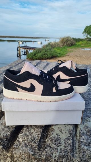 Sapatilhas Nike Jordan 1 Low Black Guava Ice