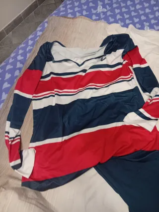 Completo donna righe blu, rosse, bianche