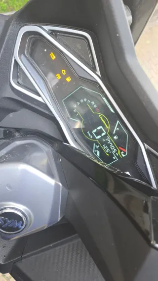 SYM Cruisym 125cc Moto Scooter Automática